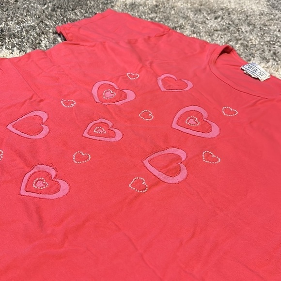 Vintage Mandal Bay Pink 3D cut out beaded Valentine’s Day heart Tee - Picture 3 of 10